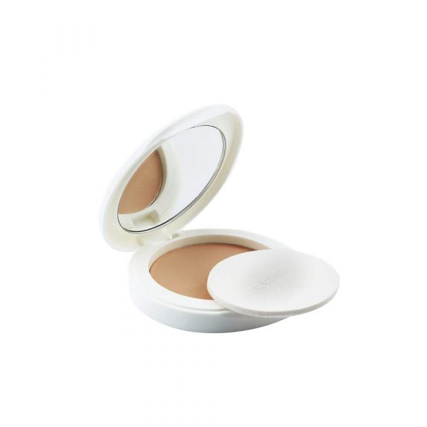 Lakme Perfect Radiance Skin Lightening Compact Powder, Golden Sand 03, 8gm
