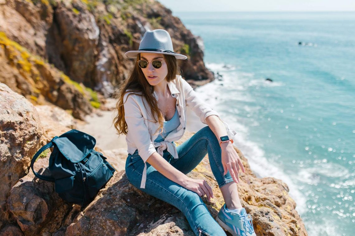 Travel Fashion: Tips for Packing Light and Looking Fabulous on the Go