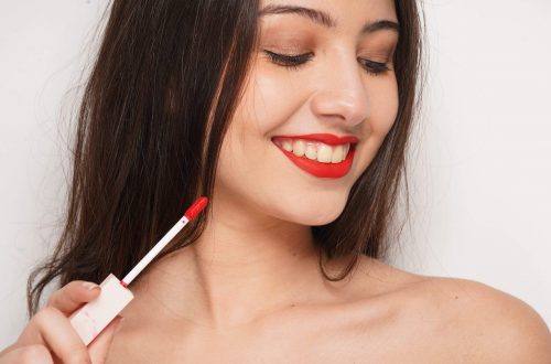 Summer Beauty Hacks: Quick and Easy Tips for a Beautiful You